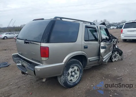 2001 Chevrolet Blazer Lt z USA, uszkodzony, nr VIN 1GNDT13W11K256868